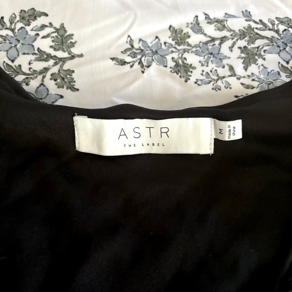 Nix Sequin Wrap Front Top - Picture 6 of 9